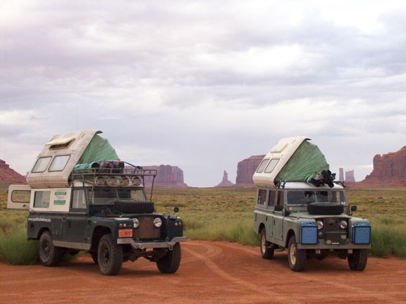 2 Dormobiles in Monument Valley