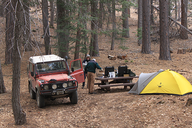 Land Rover camping